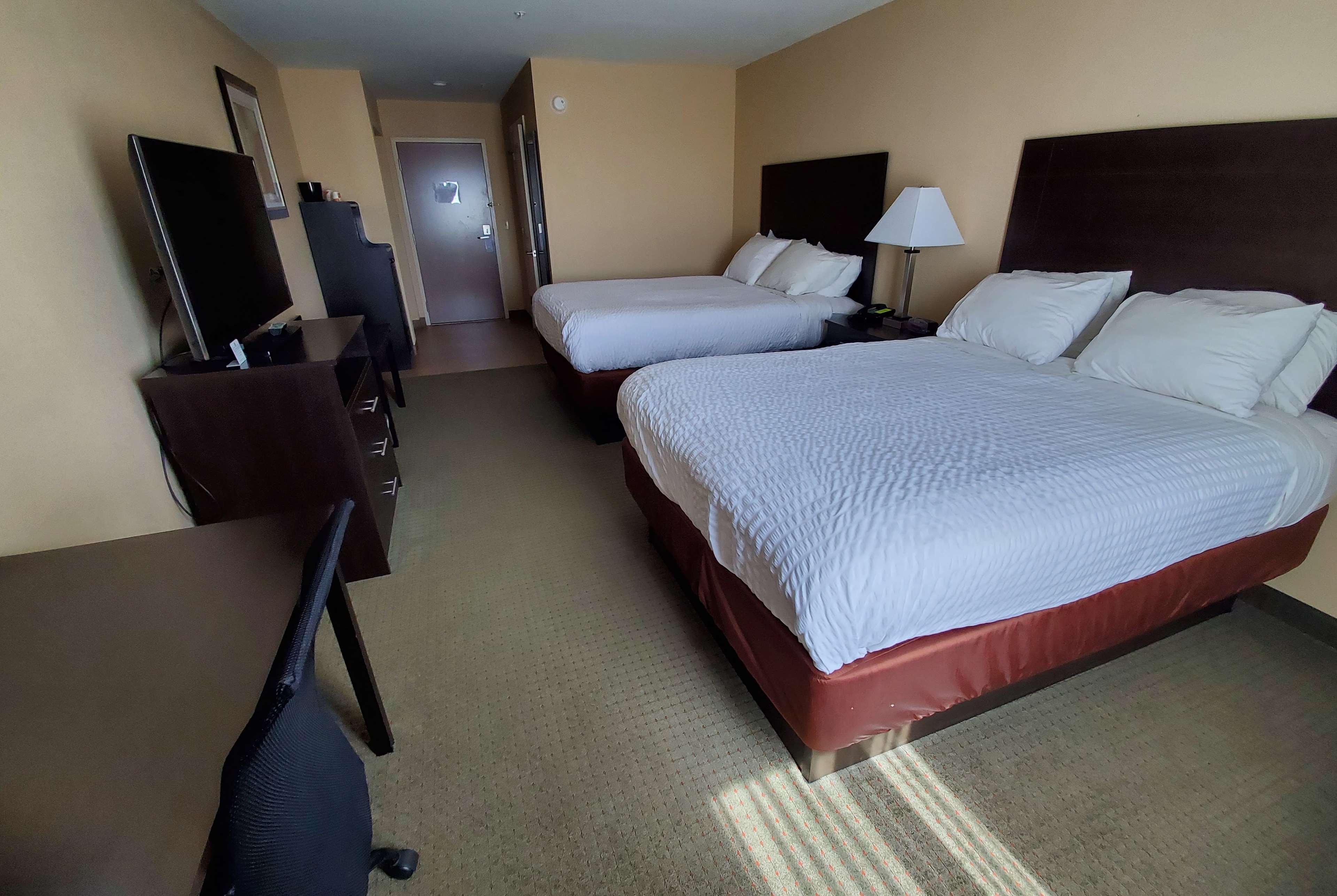 Days Inn & Suites By Wyndham Florence/Jackson Area Bagian luar foto