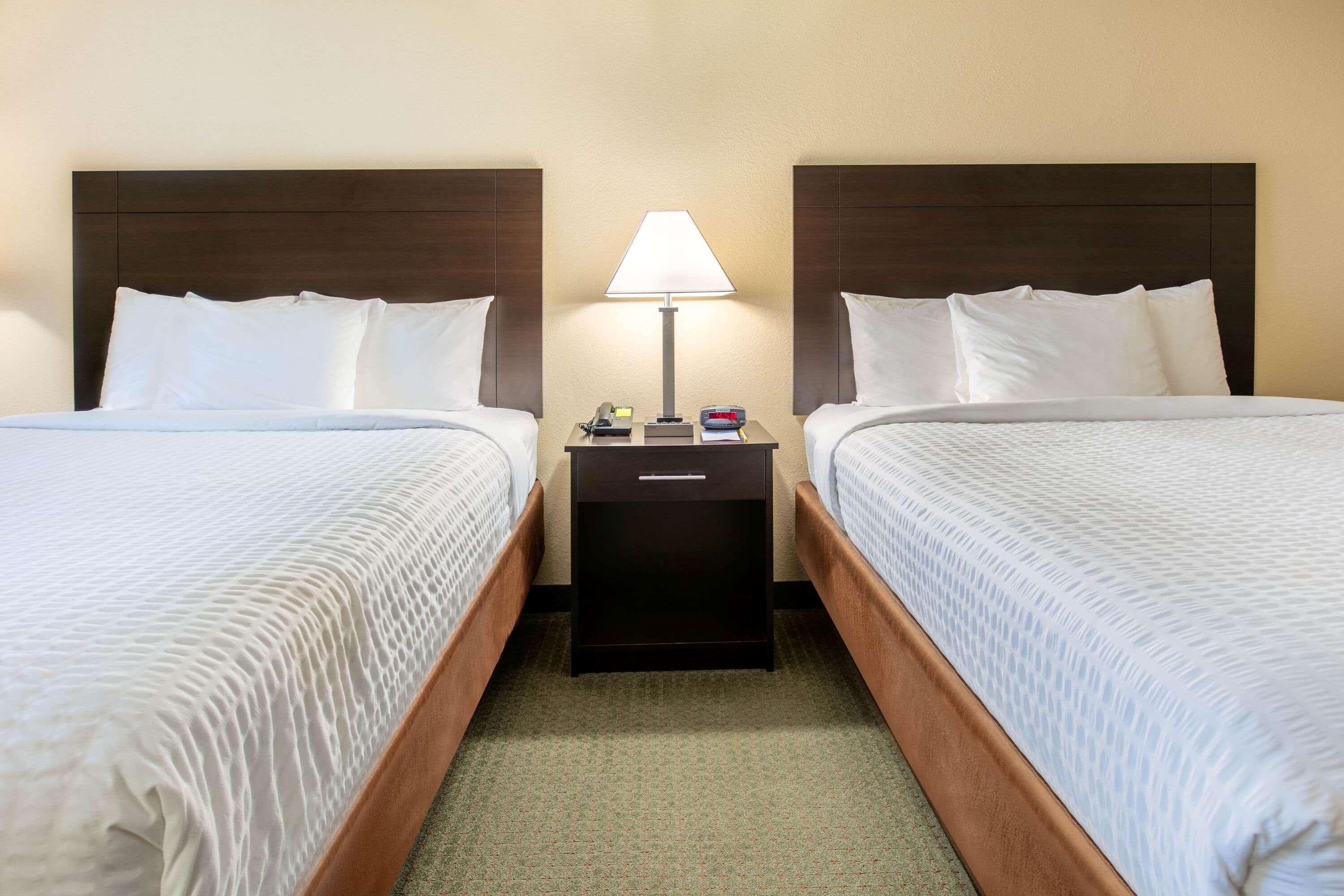 Days Inn & Suites By Wyndham Florence/Jackson Area Bagian luar foto
